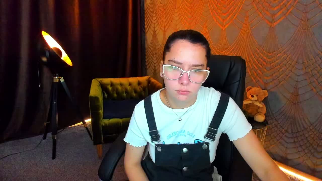 Livia-Shy Приват Записи 2026-10-06
