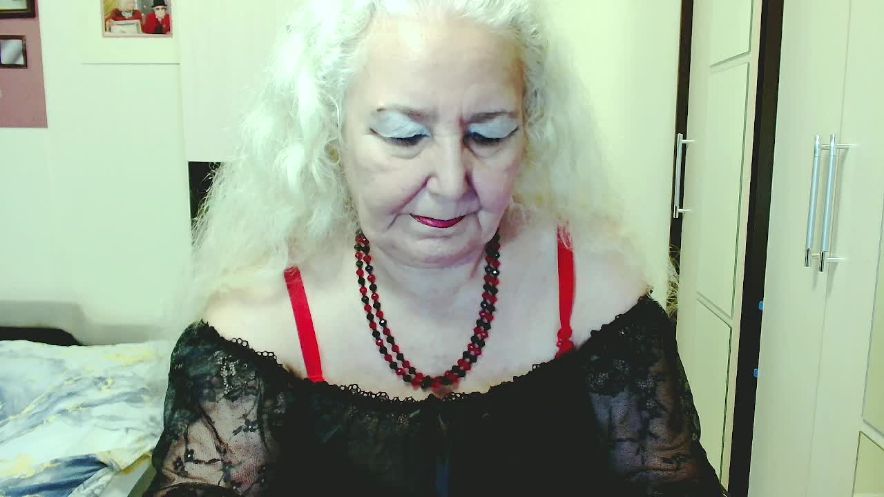 GrannyWants Приват Записи 2026-10-06