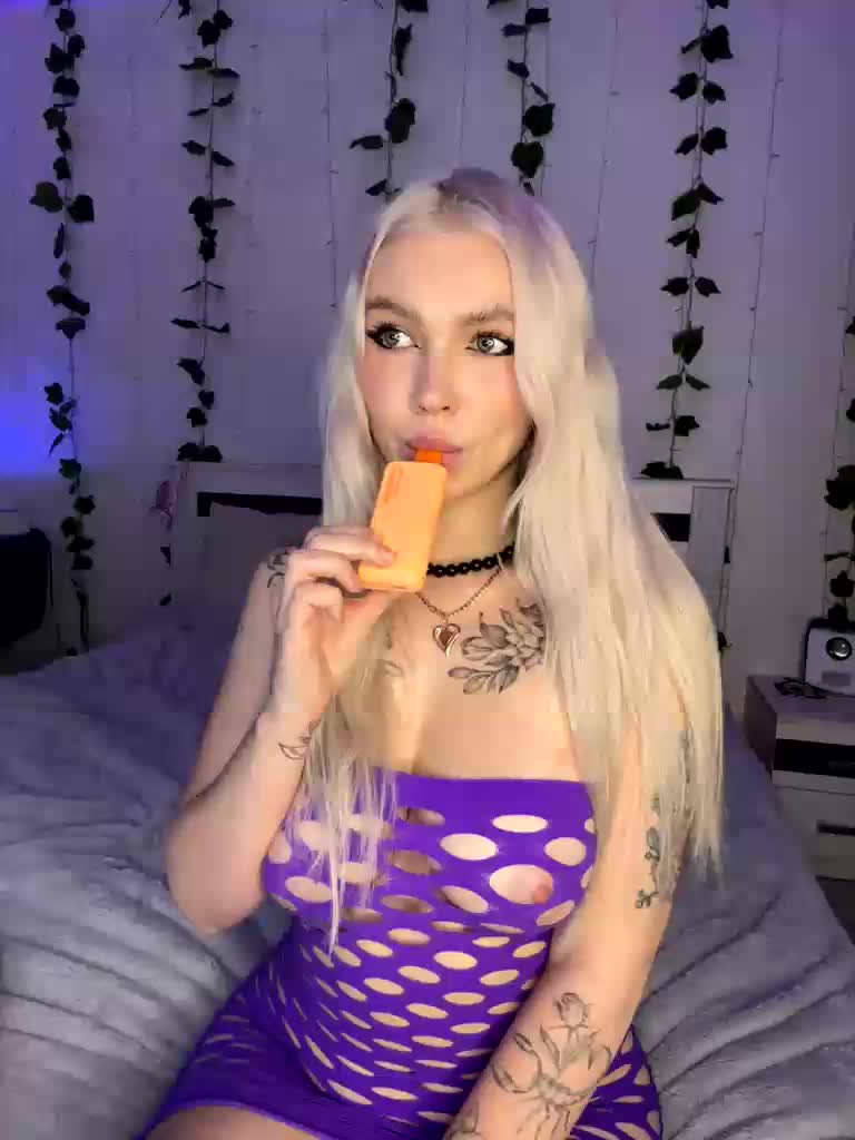 emmagoodgirl Приват Записи 2026-10-12