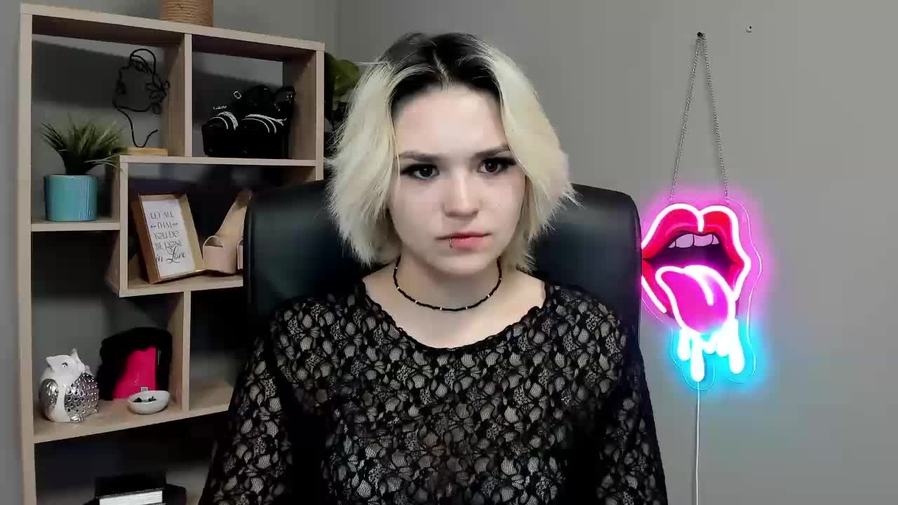 SweetLilyxo Приват Записи 2026-10-14