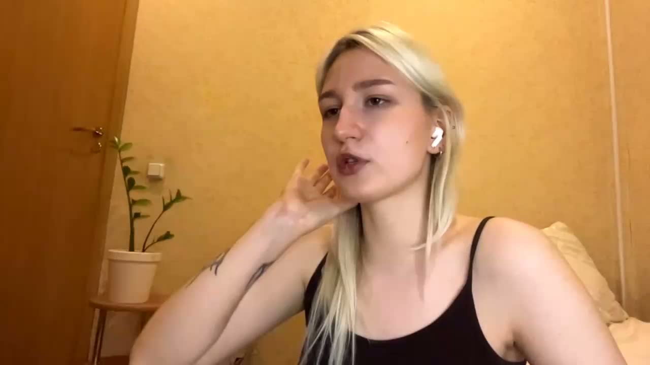 NorikoFalis Приват Записи 2026-10-15
