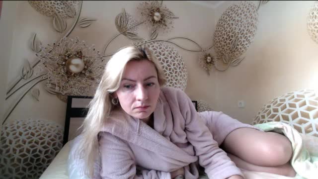 Yourrealgirl Приват Записи 2026-10-16