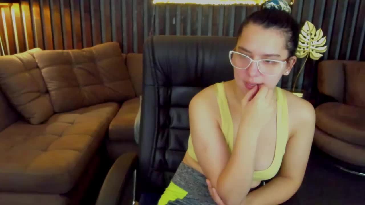 Livia-Shy Приват Записи 2026-10-16