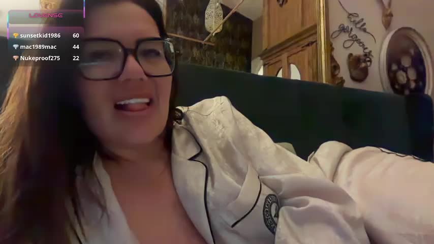 MrsMelia Приват Записи 2026-10-16