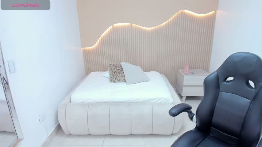 MELANIE_VEGA Приват Записи 2026-10-17