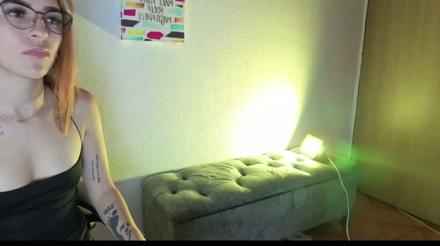 Juliana_Bloom Приват Записи 2026-10-17