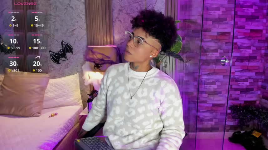 LuciaWallace Приват Записи 2026-10-17