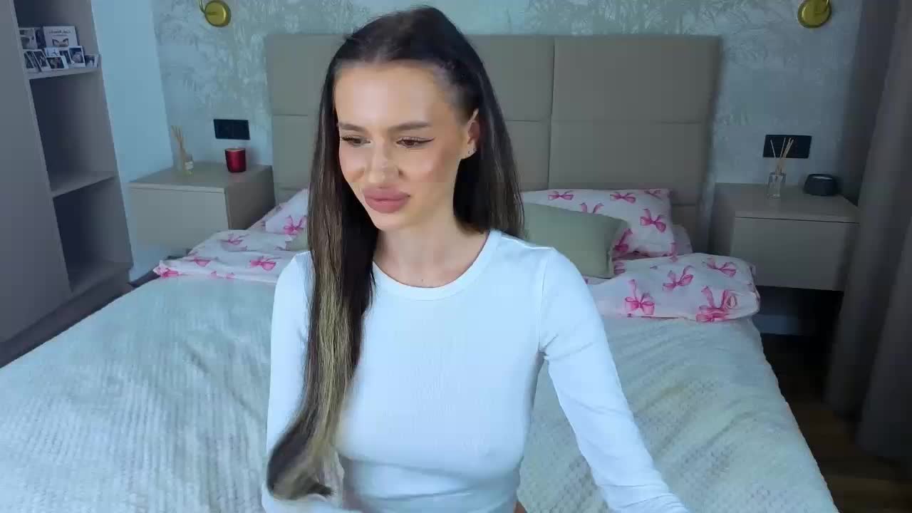 SnowWhiteee Приват Записи 2026-10-19
