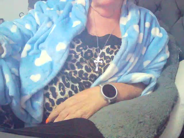 Playful_MILF_Demi Приват Записи 2026-10-19