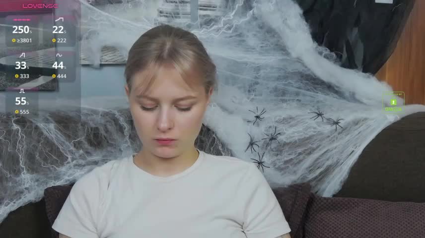 LunaLilo Приват Записи 2026-10-19