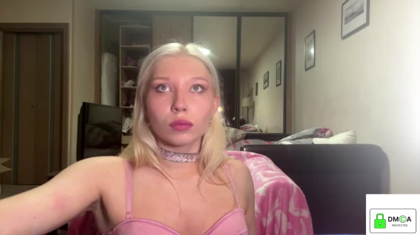 Viki_Lili Приват Записи 2026-10-20