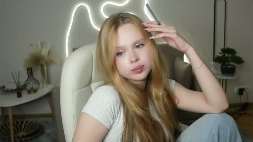 MargieMeinhardt Приват Записи 2026-10-20