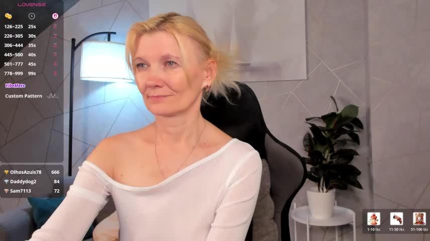 Julie_Lucas Приват Записи 2026-10-21