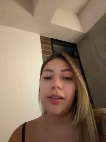 Latina_vanessa Приват Записи 2026-10-21