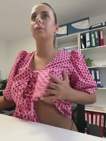 Hii_Lolla Приват Записи 2026-10-21