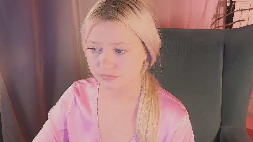 ItsJustGia Приват Записи 2026-10-23