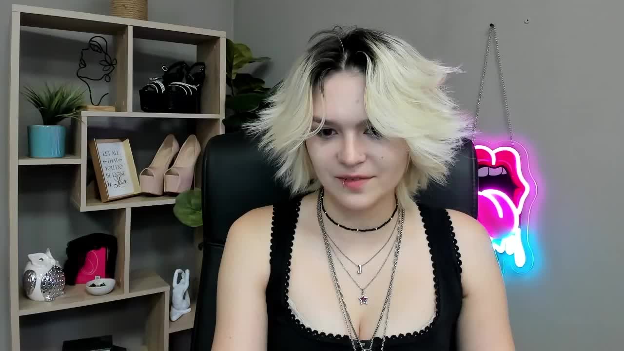 SweetLilyxo Приват Записи 2026-10-23
