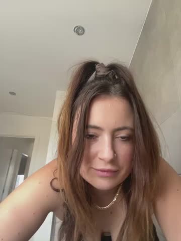 Brunette_Milf_MayaX Приват Записи 2026-10-23