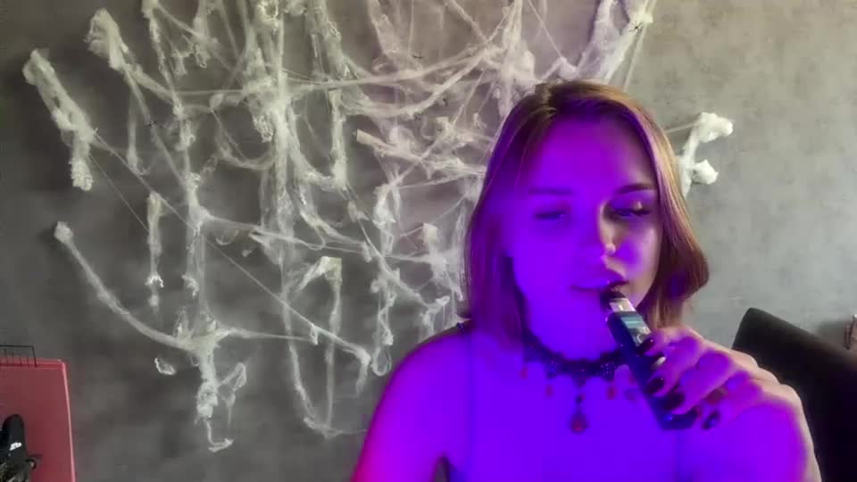 adrianneweissmann Приват Записи 2026-10-23