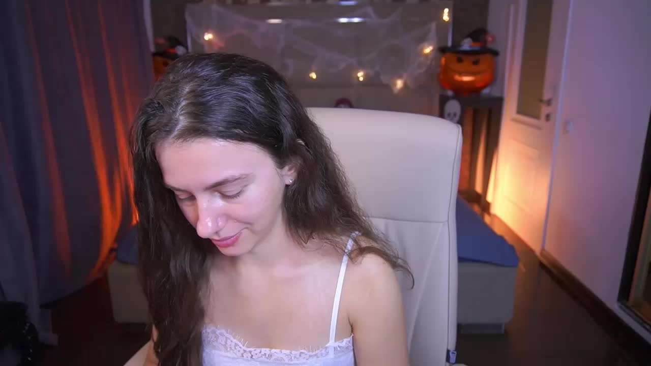 LittleJulii Приват Записи 2026-10-24