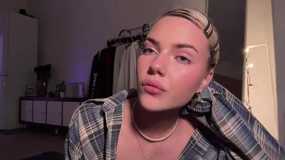 jacklynthomen Приват Записи 2026-10-24