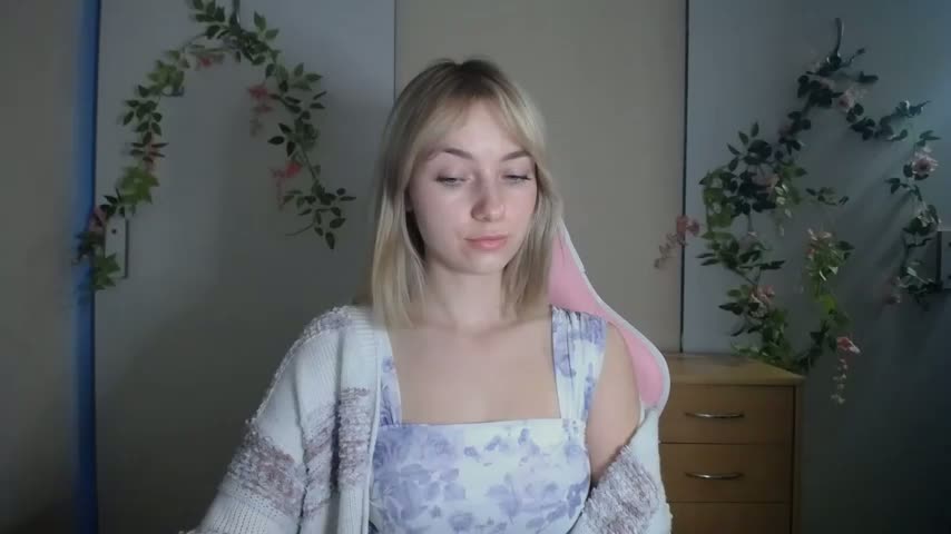 LuciaYoung Приват Записи 2026-10-25