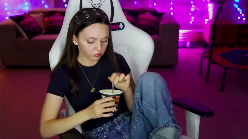 Olivia054_Sweet Приват Записи 2026-10-25