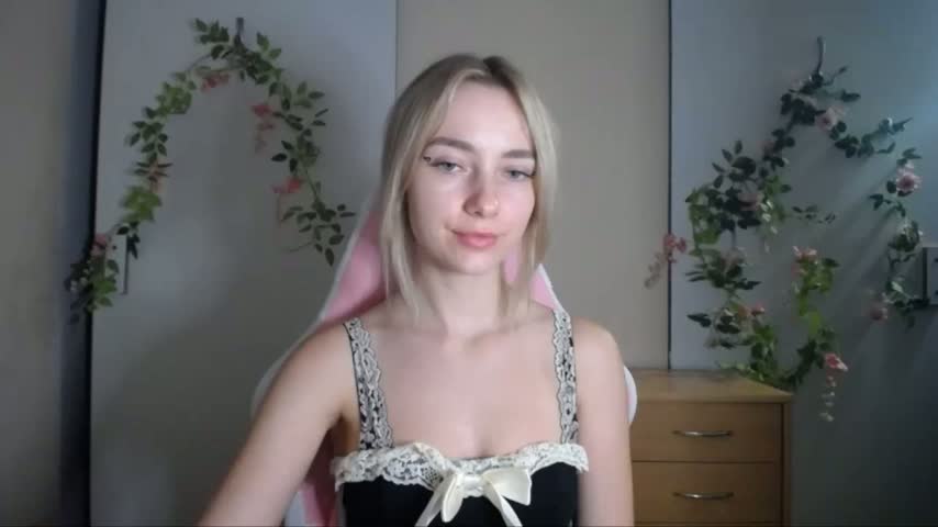 LuciaYoung Приват Записи 2026-10-26