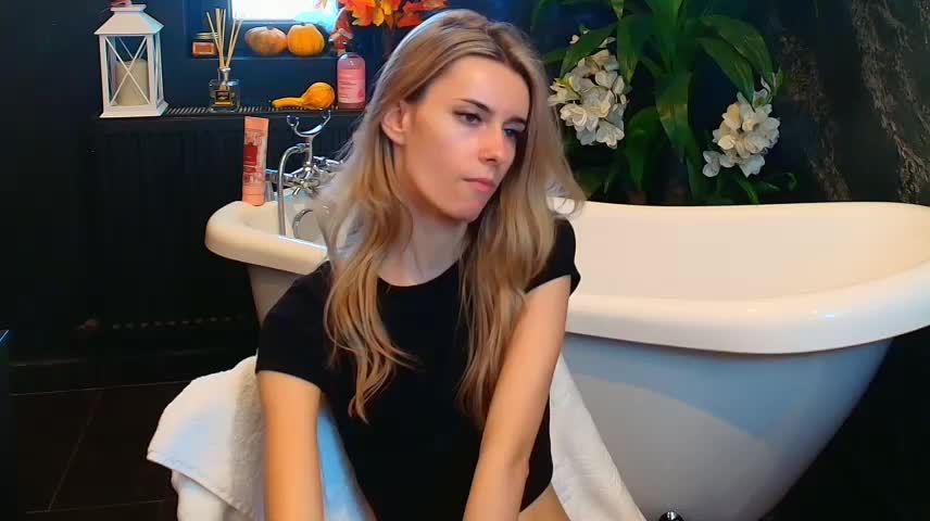 RoxanneJoy_2026-10-24_13-07-19_176 Приват Записи 2026-10-26