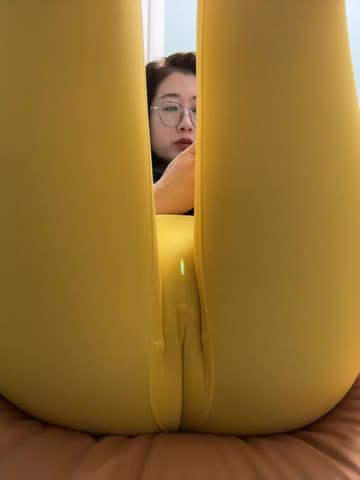 weiwei103 Приват Записи 2026-10-26