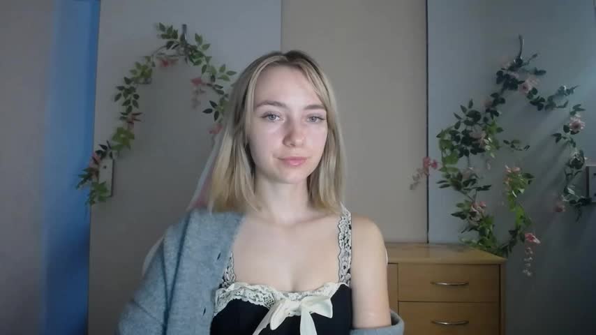LuciaYoung Приват Записи 2026-10-26