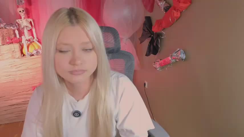 ItsJustGia Приват Записи 2026-10-28