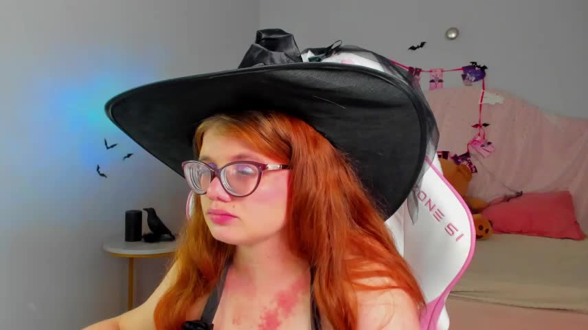 ChloeHalses Приват Записи 2026-10-28