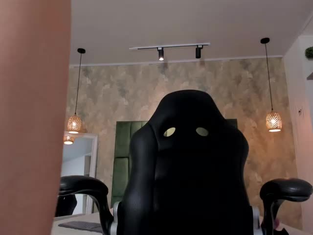 ChannelQueen__ Приват Записи 2026-10-28